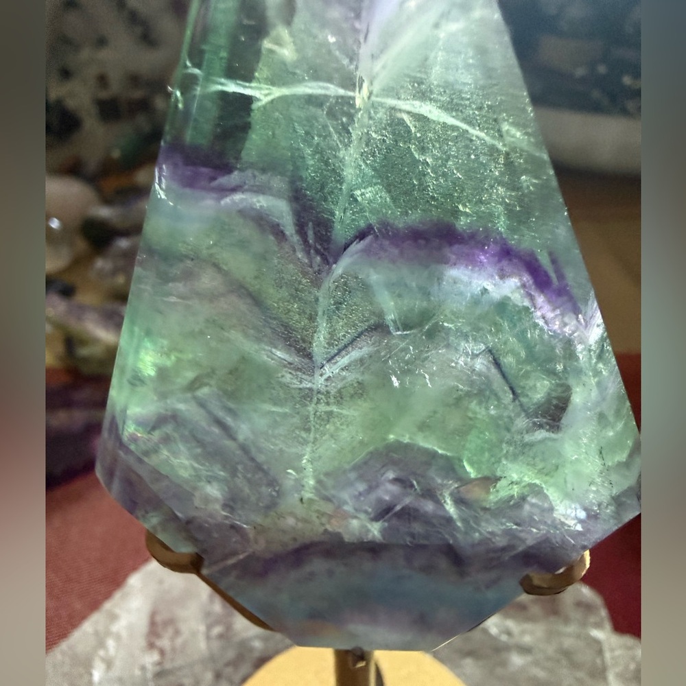 Fluorite Diamond - Picture 5 of 8